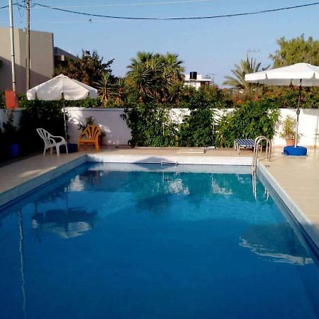 Villas Irene 8 Family Apartments Goúrnes 외부 사진