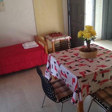 Villas Irene 8 Family Apartments Goúrnes 외부 사진