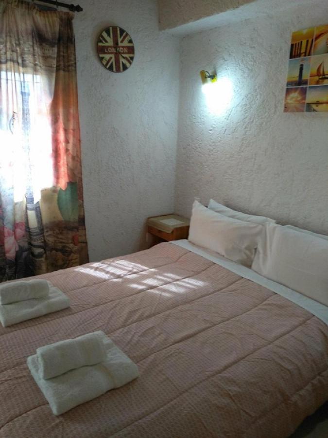 Villas Irene 8 Family Apartments Goúrnes 외부 사진