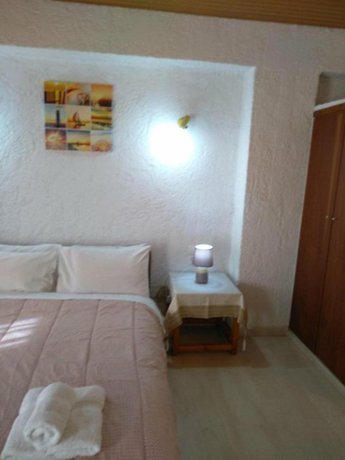 Villas Irene 8 Family Apartments Goúrnes 외부 사진